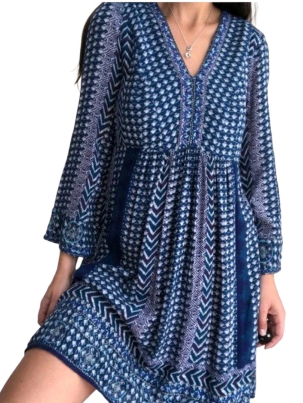Anthropologie Akemi + Kim Blue Printed V-Neck Long Sleeve Batik Dress, Large - Picture 10 of 11